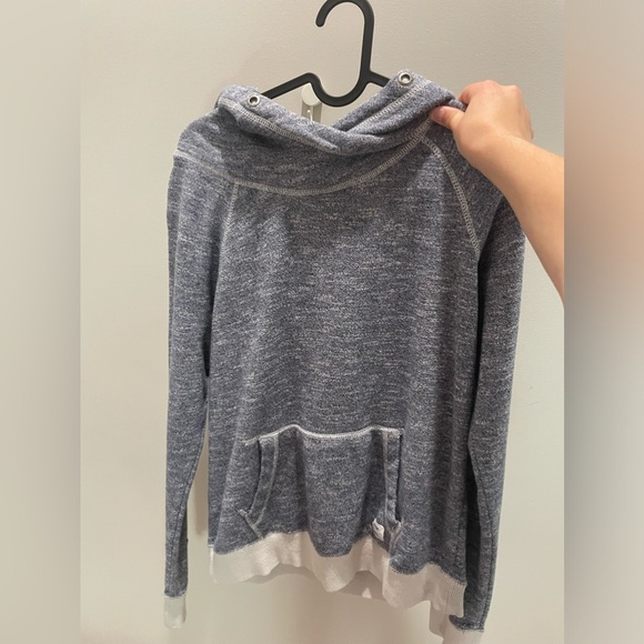Garage sweater size small women’s - Picture 1 of 4